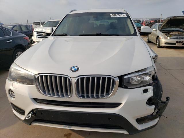 5UXWX9C5XG0D81210 - 2016 BMW 1 SERIES XDRIVE28I Weiß Foto 5