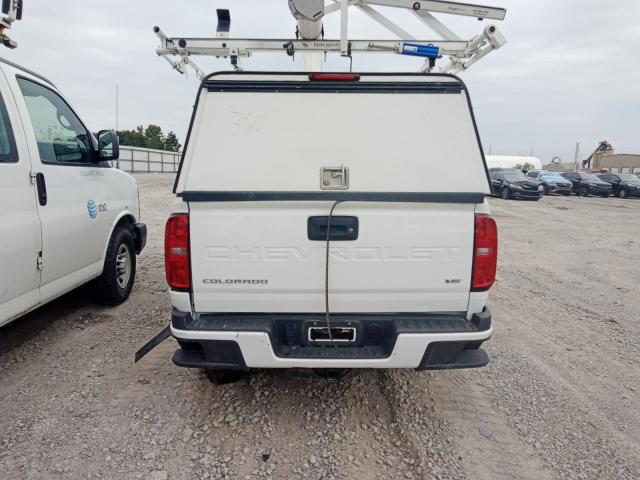 1GCGTCEN7N1300681 - 2022 CHEVROLET COLORADO LT WHITE photo 6