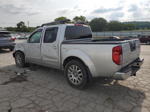 1N6AD0EV4CC400902 - 2012 NISSAN FRONTIER S SILVER photo 2