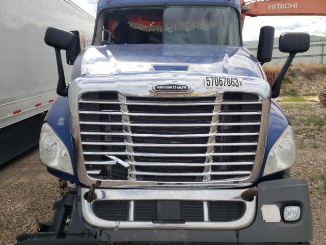 3AKJGLDR5JSHU4560 - 2018 FREIGHTLINER CASCADIA BLUE photo 7