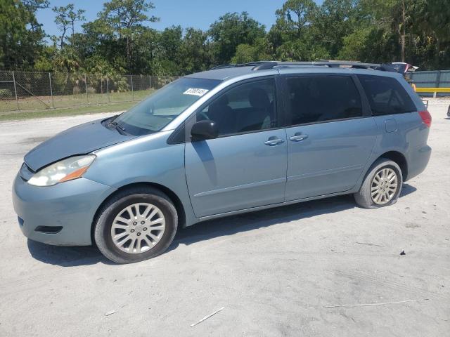 2009 TOYOTA SIENNA LE, 