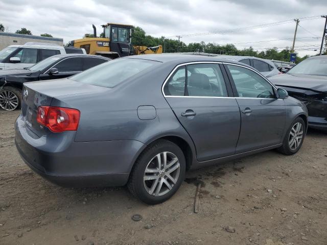 3VWSF71K75M630907 - 2005 VOLKSWAGEN JETTA 2.5L OPTION PACKAGE 1 GRAY photo 3