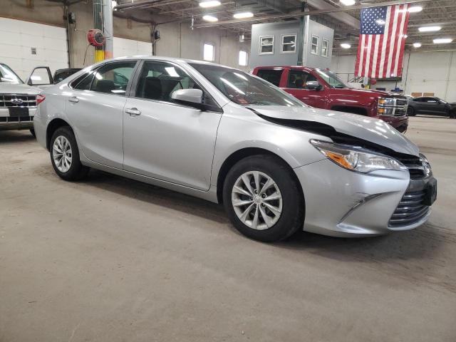 4T1BF1FK6HU426183 - 2017 TOYOTA CAMRY LE SILVER photo 4