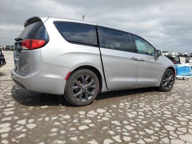 2C4RC1FG8JR358284 - 2018 CHRYSLER PACIFICA TOURING PLUS 银色 照片 3