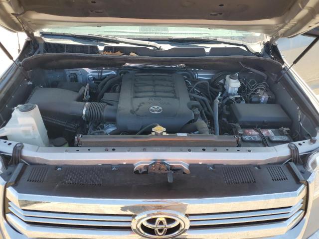 5TFRY5F19HX218275 - 2017 TOYOTA TUNDRA DOUBLE CAB SR/SR5 SILVER photo 11