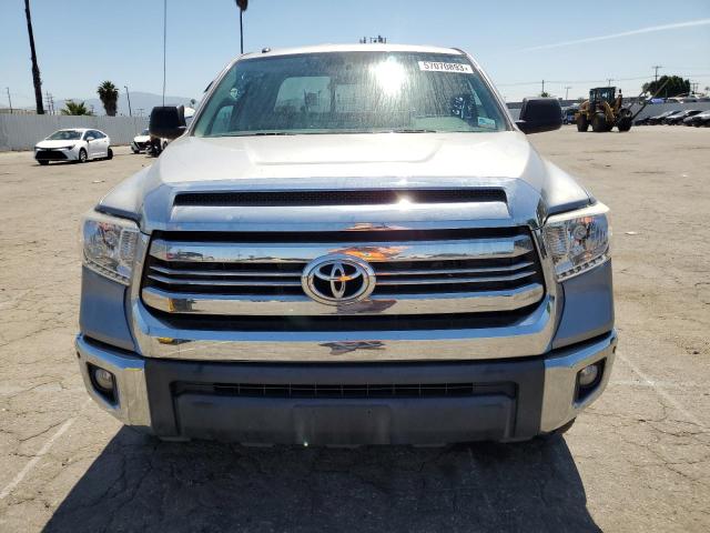 5TFRY5F19HX218275 - 2017 TOYOTA TUNDRA DOUBLE CAB SR/SR5 SILVER photo 5