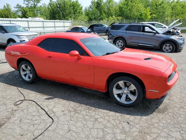 2C3CDZAG9GH300101 - 2016 DODGE CHALLENGER SXT RED photo 4