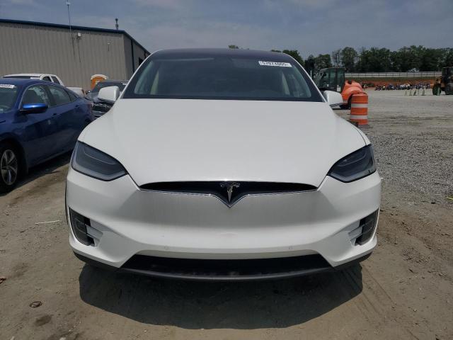 5YJXCBE29HF043552 - 2017 TESLA MODEL X Blanco foto 5