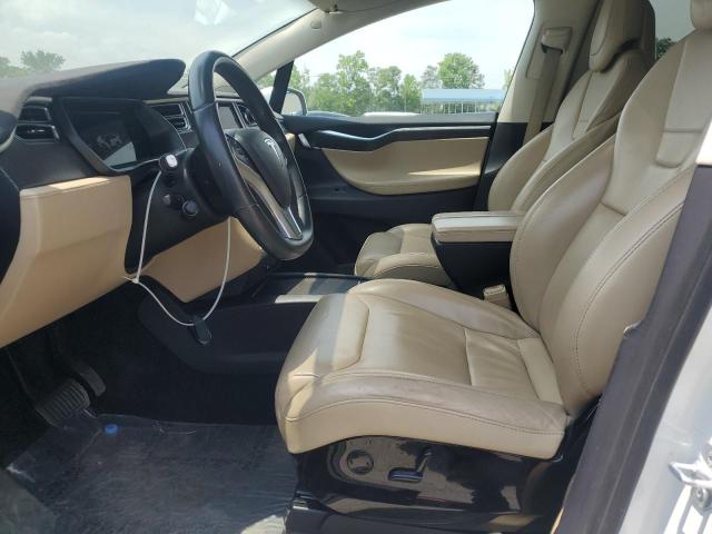 5YJXCBE29HF043552 - 2017 TESLA MODEL X Blanco foto 7