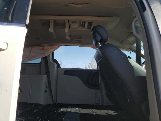 2A4RR8DG1BR715732 - 2011 CHRYSLER TOWN & COU TOURING L WHITE photo 10