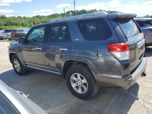 JTEBU5JR9D5110511 - 2013 TOYOTA 4RUNNER SR5 GRAY photo 2