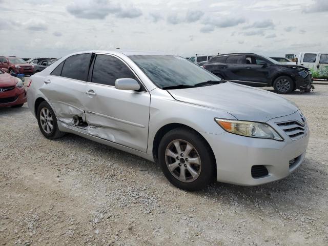 4T1BF3EK0BU606084 - 2011 TOYOTA CAMRY BASE SILVER photo 4