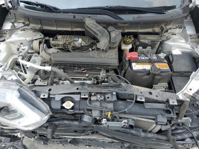 KNMAT2MV4JP544491 - 2018 NISSAN ROGUE S SILVER photo 11