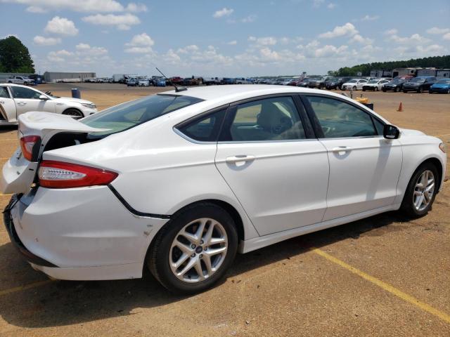 3FA6P0H70GR223971 - 2016 FORD FUSION SE WHITE photo 3