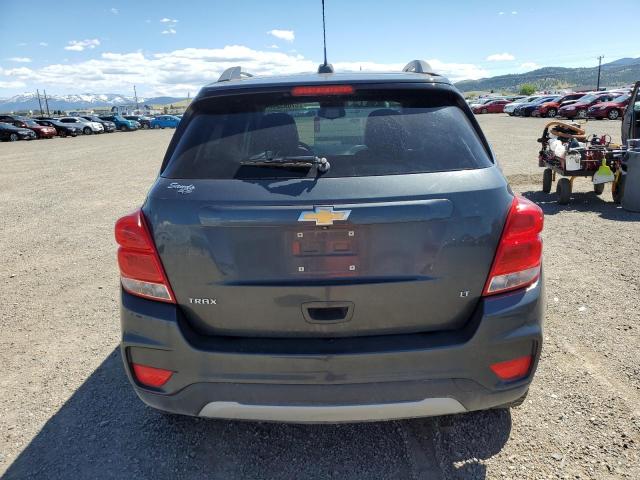KL7CJLSB3JB719532 - 2018 CHEVROLET TRAX 1LT CHARCOAL photo 6