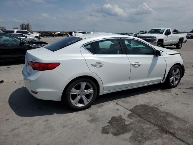 19VDE1F3XFE002177 - 2015 ACURA ILX 20 WHITE photo 3