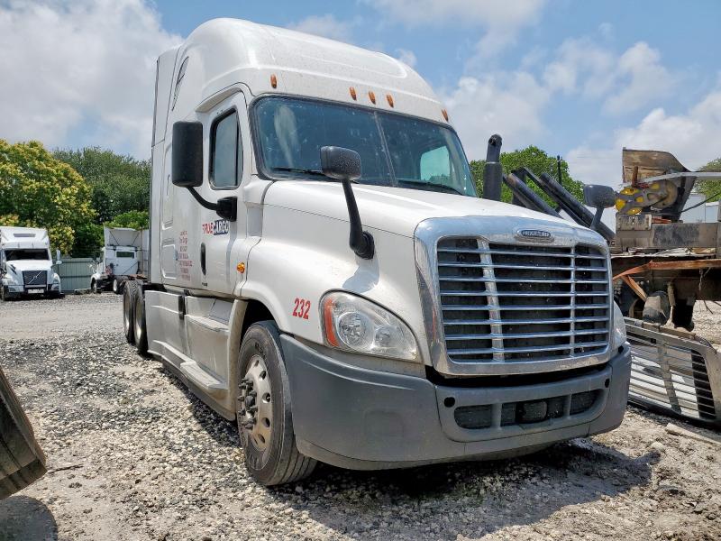 2017 FREIGHTLINER CASCADIA 1, null