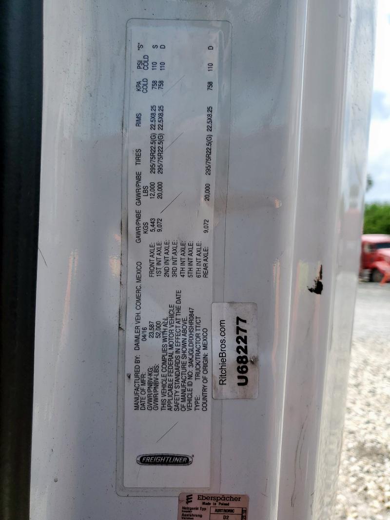 3AKJGLDRXHSHR0847 - 2017 FREIGHTLINER CASCADIA 1 WHITE photo 10