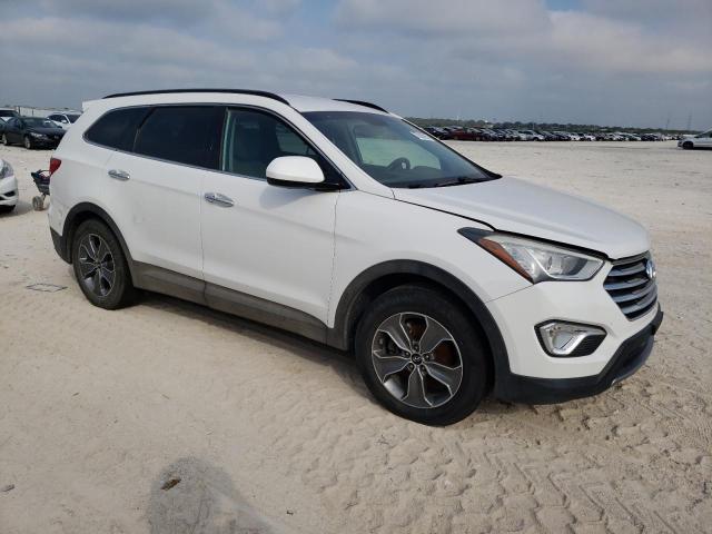 KM8SM4HF3GU155363 - 2016 HYUNDAI SANTA FE SE WHITE photo 4