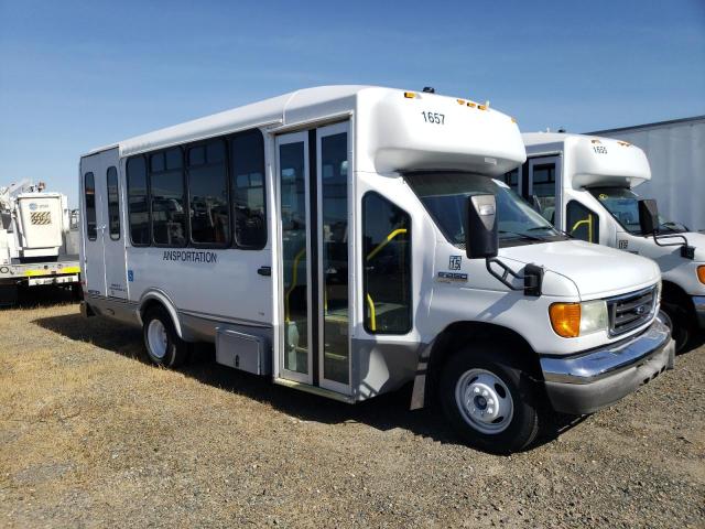 2006 FORD ECONOLINE E450 SUPER DUTY CUTAWAY VAN, null