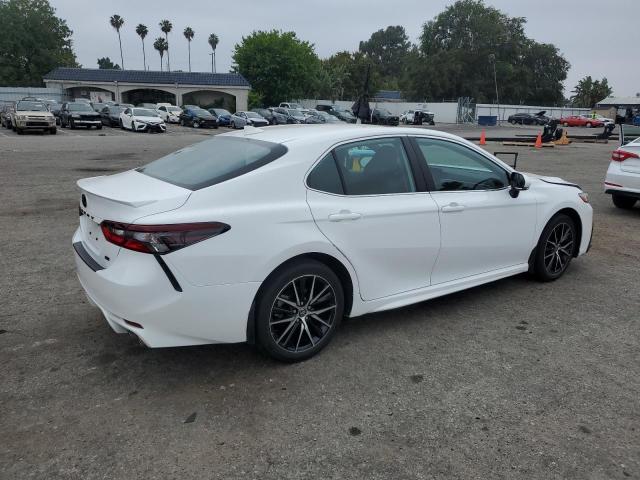 4T1T11AK3PU815453 - 2023 TOYOTA CAMRY SE NIGHT SHADE WHITE photo 3