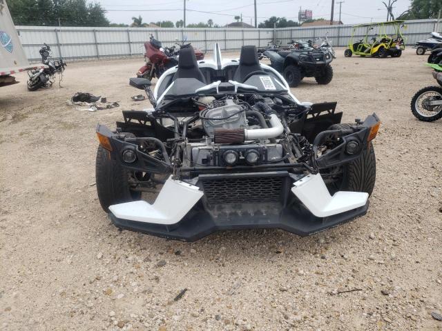 57XAASFA3K8132341 - 2019 POLARIS SLINGSHOT TWO TONE photo 9