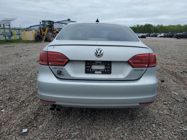 3VWDZ7AJ8BM358077 - 2011 VOLKSWAGEN JETTA SE Сріблястий фото 6