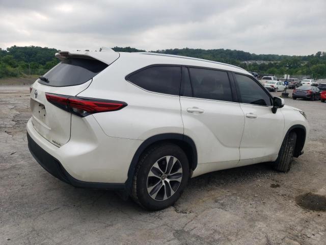 5TDHZRBH1MS120151 - 2021 TOYOTA HIGHLANDER XLE WHITE photo 3