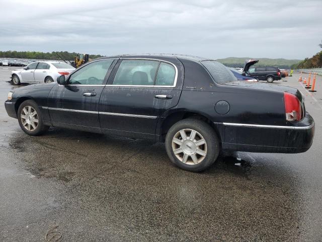 2LNBL8EV2BX765357 - 2011 LINCOLN TOWN CAR EXECUTIVE L BLACK photo 2