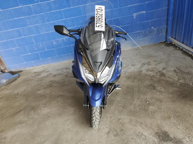 RFBSAT541NB440410 - 2022 KYMCO USA INC AK 550 BLUE photo 7