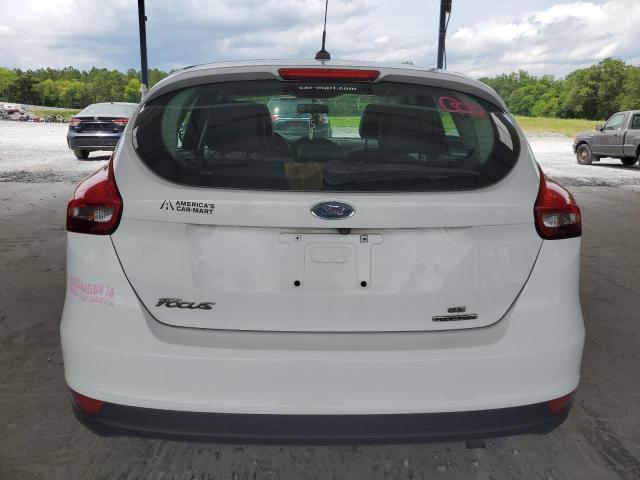 1FADP3K20FL244550 - 2015 FORD FOCUS SE WHITE photo 6