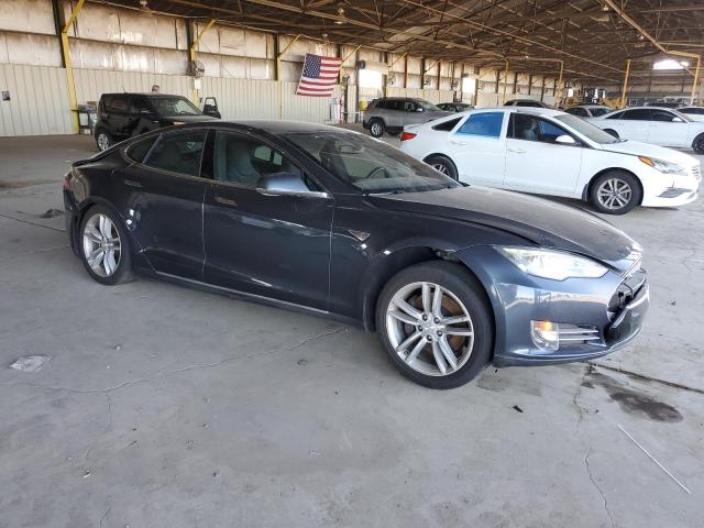 5YJSA1E15GF131448 - 2016 TESLA MODEL S GRAY photo 4