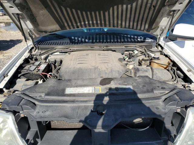 5LMFU28R73LJ13226 - 2003 LINCOLN NAVIGATOR თეთრი ფოტო 11