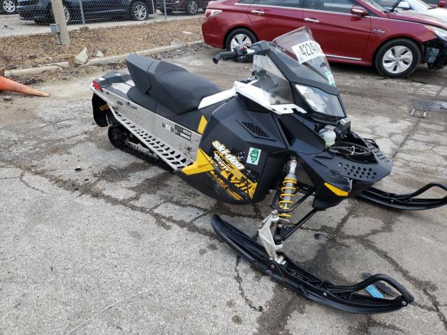 2BPSUCBA3BV000658 - 2011 SKI DOO MXZ TWO TONE photo 1