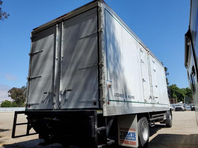 JNAA410H4CAN15086 - 2012 NISSAN UD WHITE photo 3