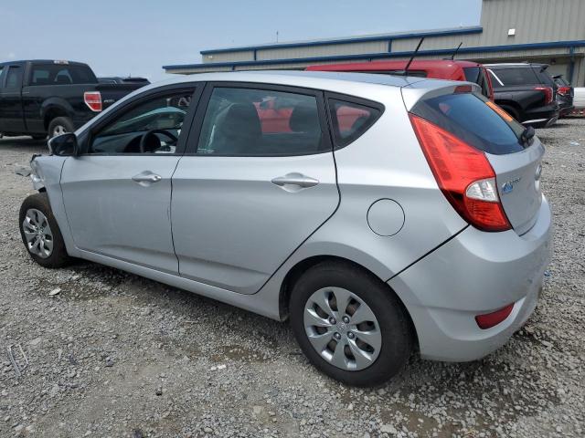 KMHCT5AE4HU352543 - 2017 HYUNDAI ACCENT SE SILVER photo 2