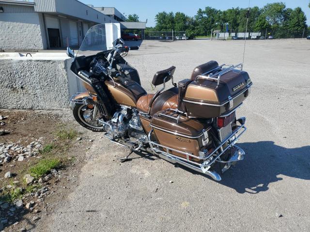 1HFSC0223CA230585 - 1982 HONDA GL1100 A BROWN photo 3