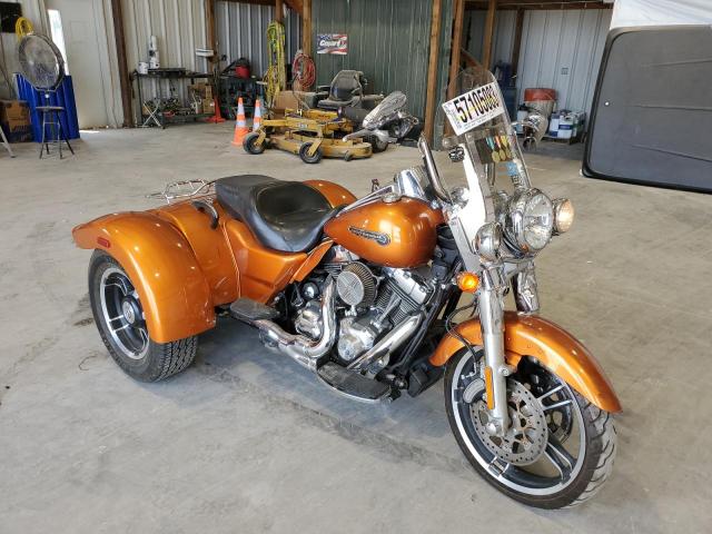 1HD1MCM17FB855917 - 2015 HARLEY-DAVIDSON FLRT FREE WHEELER ORANGE photo 1