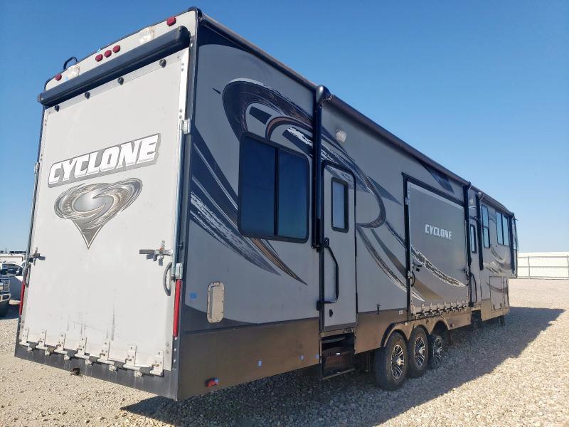 5SFCG4432FE285071 - 2015 HEARTLAND CYCLONE ნაცრისფერი ფოტო 4