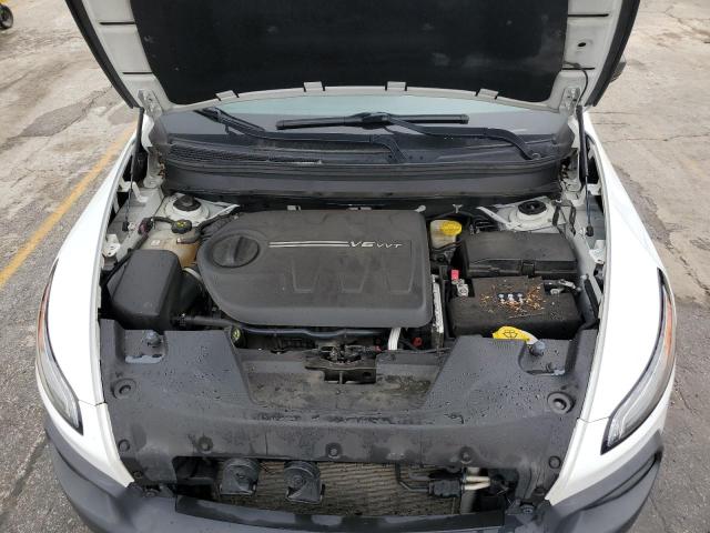 1C4PJMBS3HW569628 - 2017 JEEP CHEROKEE TRAILHAWK WHITE photo 12