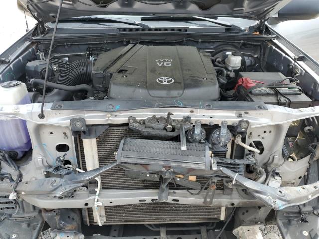 3TMJU4GN1FM174943 - 2015 TOYOTA TACOMA DOUBLE CAB PRERUNNER SILVER photo 11