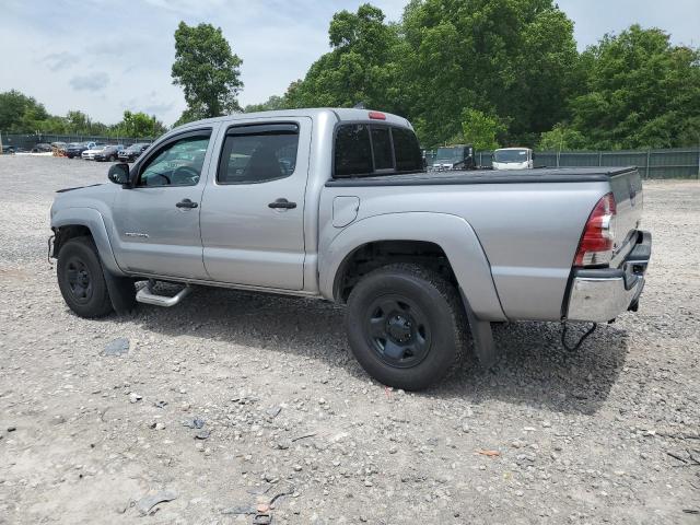3TMJU4GN1FM174943 - 2015 TOYOTA TACOMA DOUBLE CAB PRERUNNER SILVER photo 2