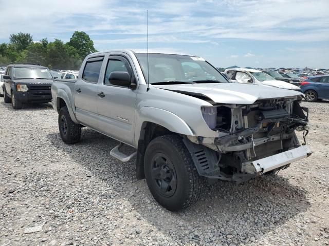 3TMJU4GN1FM174943 - 2015 TOYOTA TACOMA DOUBLE CAB PRERUNNER SILVER photo 4