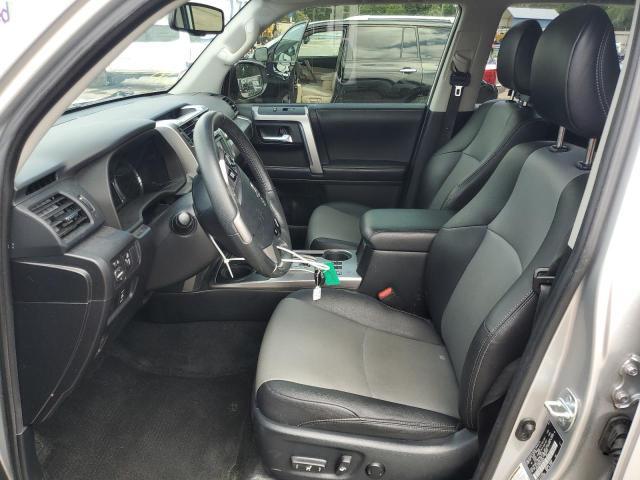 JTEZU5JR7H5154415 - 2017 TOYOTA 4RUNNER SR5 Srebrny zdjęcie 7