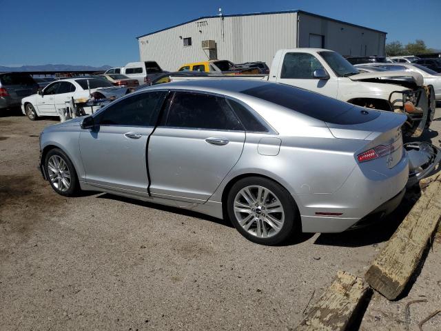 3LN6L2G99GR602032 - 2016 LINCOLN MKZ SILVER photo 2