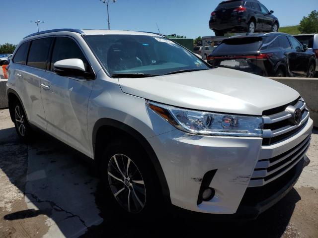 5TDJZRFH1KS618424 - 2019 TOYOTA HIGHLANDER SE WHITE photo 4