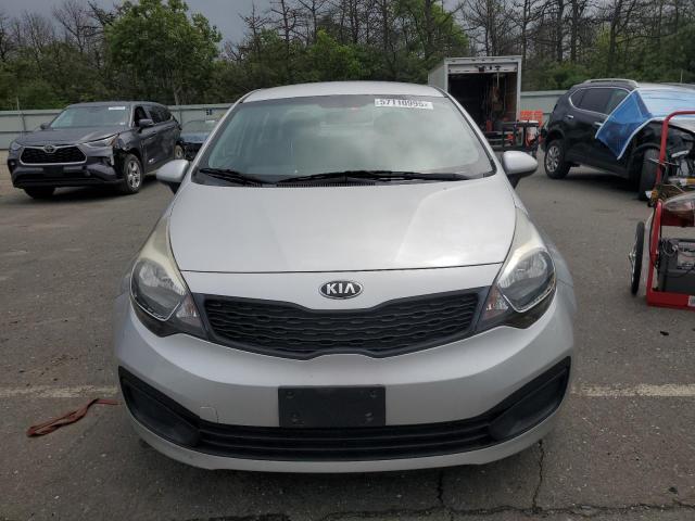 KNADM4A30F6506579 - 2015 KIA RIO LX SILVER photo 5