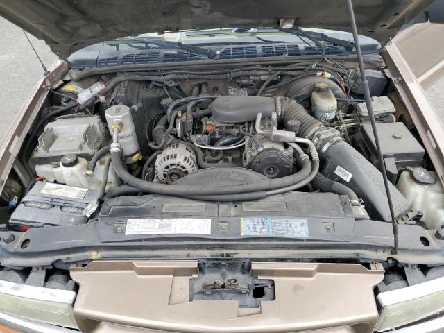 1GNDT13W02K156861 - 2002 CHEVROLET BLAZER BROWN photo 11