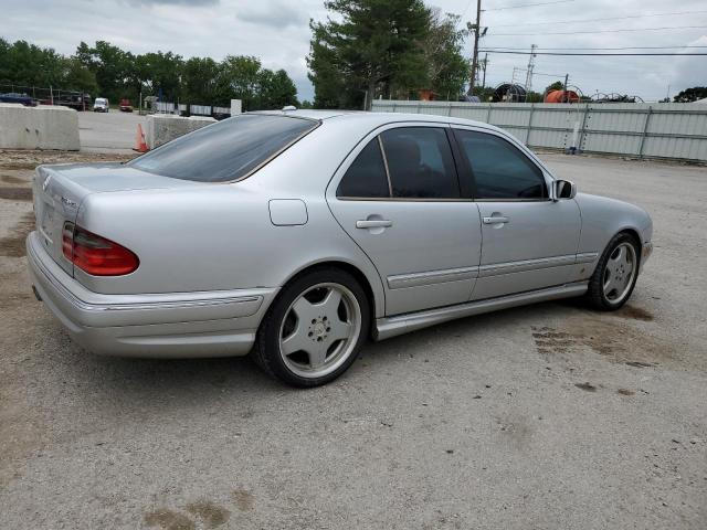 WDBJF74J52B452143 - 2002 MERCEDES-BENZ E 55 AMG SILVER photo 3