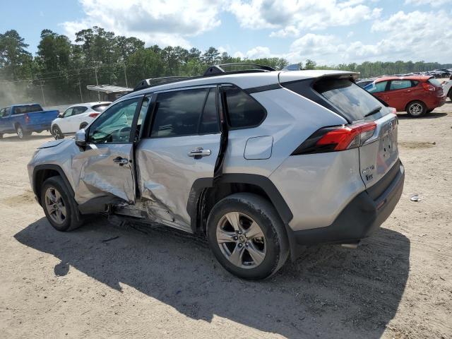 2T3W1RFV5PC234981 - 2023 TOYOTA RAV4 XLE ვერცხლისფერი ფოტო 2